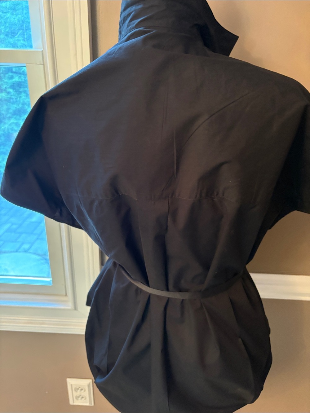 French Connection Black Short Sleeve Collared Blouse with Waist Tie - Picture 4 of 8